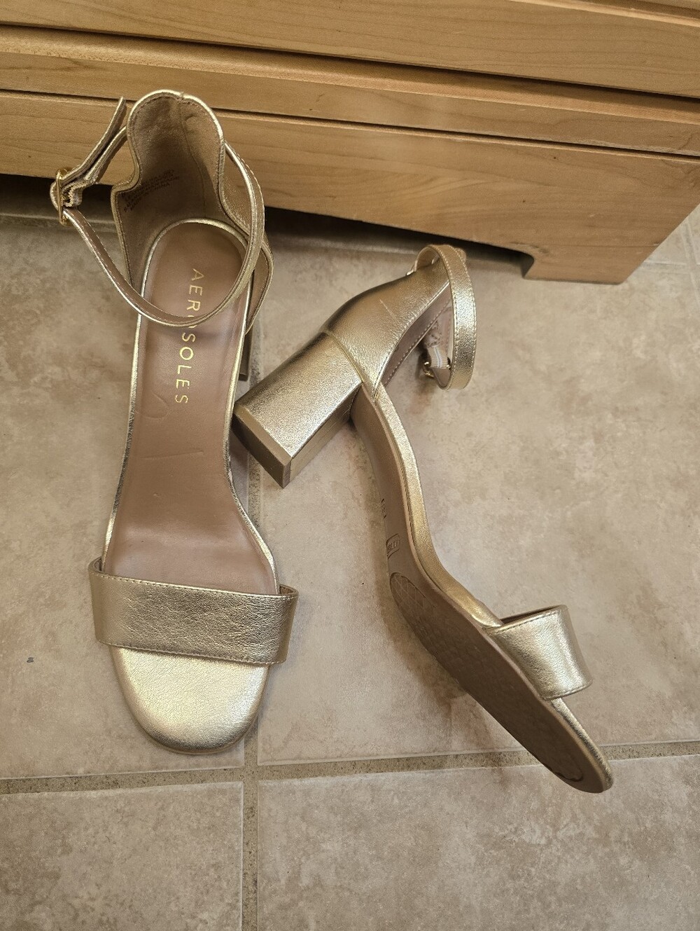 Aerosoles Elba Gold Block Heel Ankle Strap  Sandal Size 8.5 M